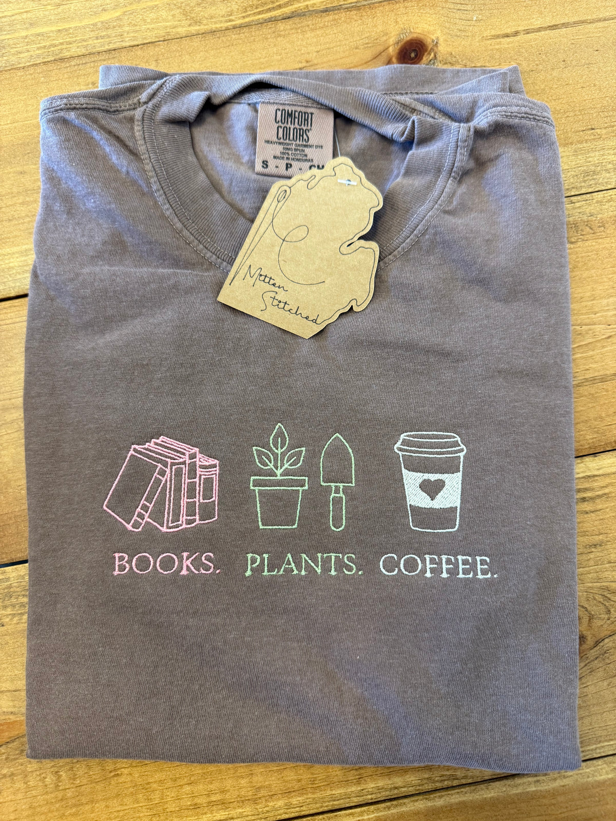 Books. Plants. Coffee. Tee