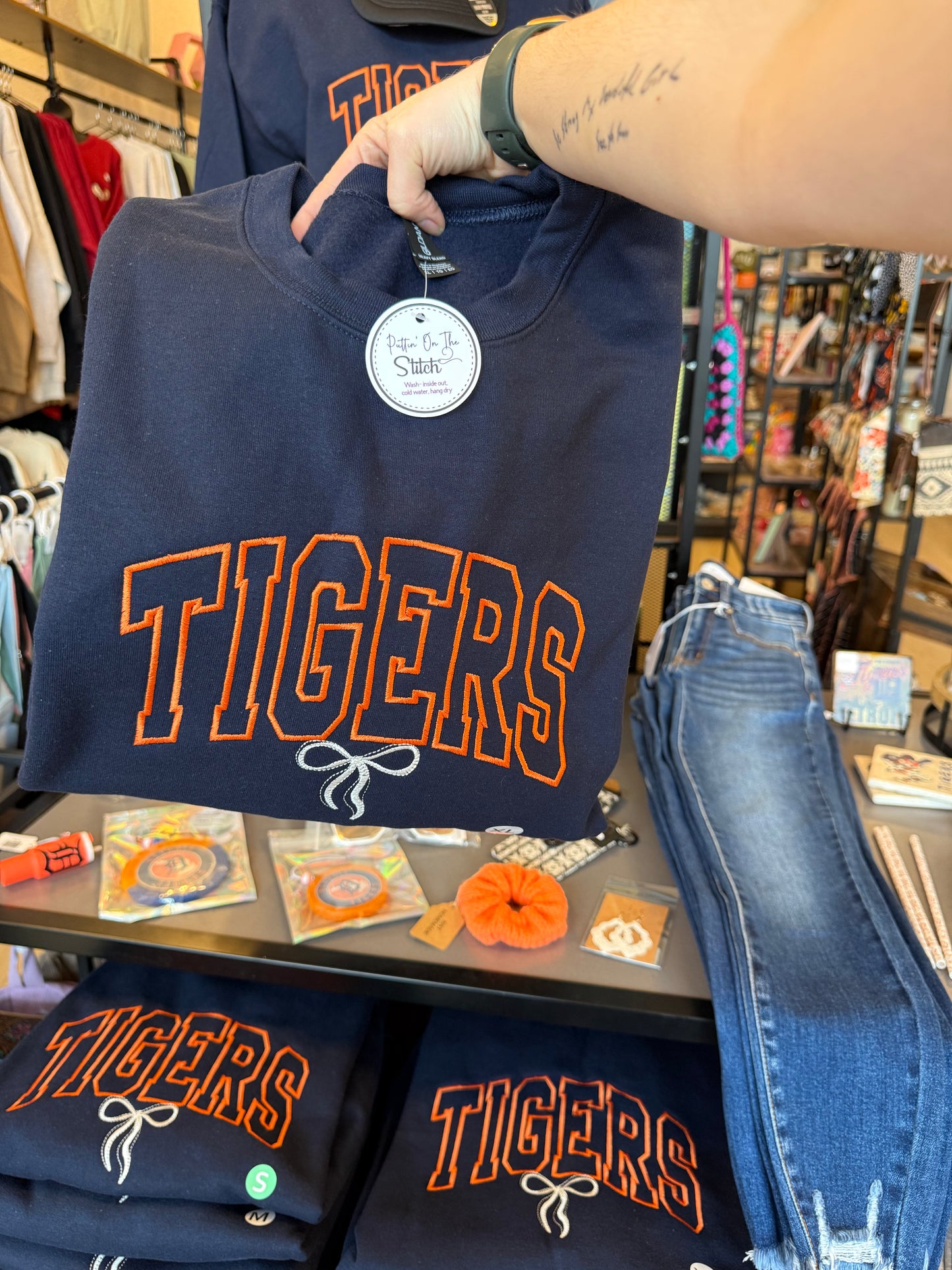 Tigers Bow Crewneck
