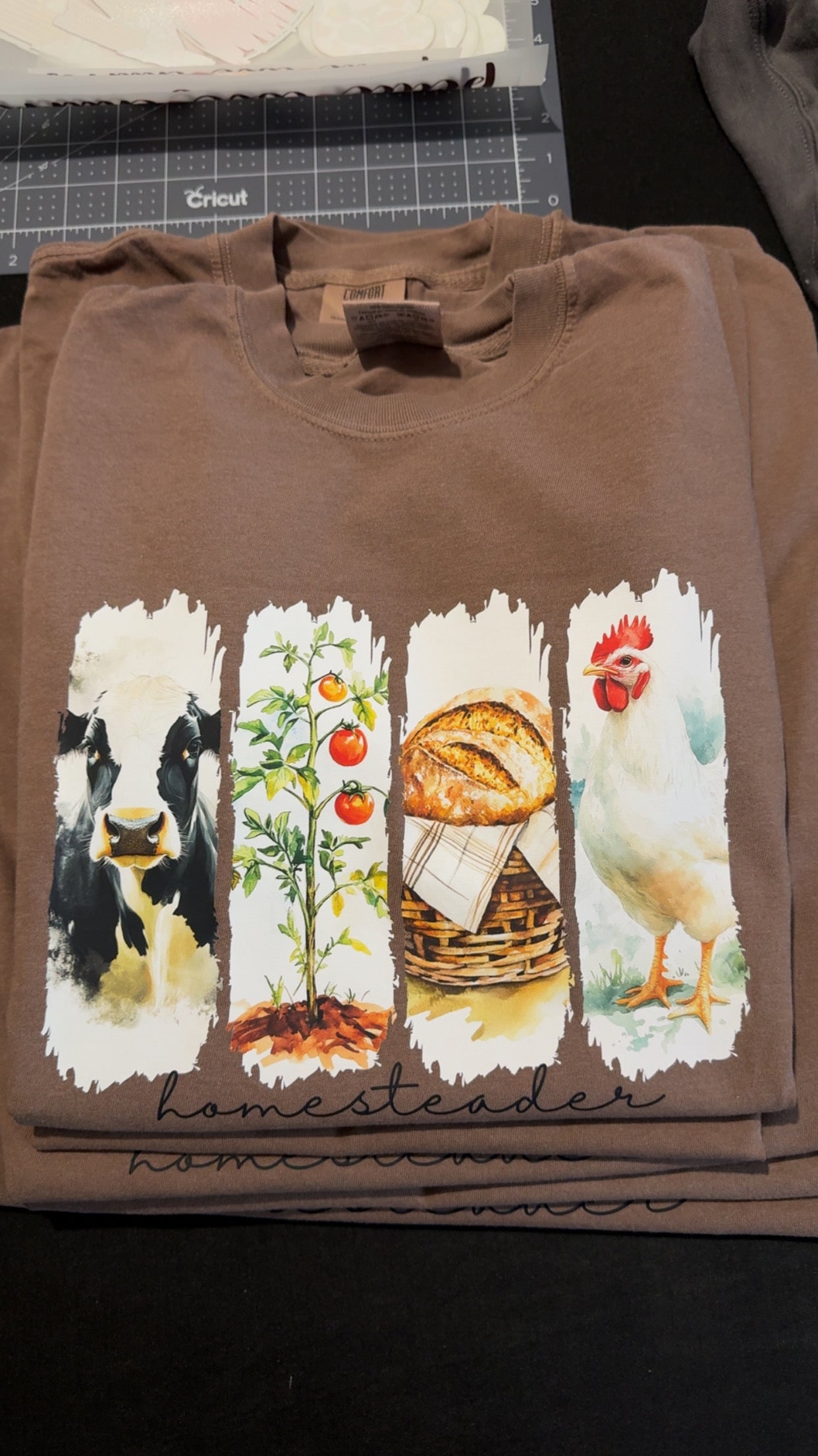 Homesteader Tee - Mocha