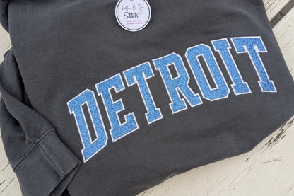 Detroit Glitter - Pepper Gray